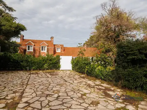 Casa en Alquiler de 4 dormitorios
