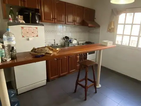 56 E/ 11 Y 12 , Piso 1