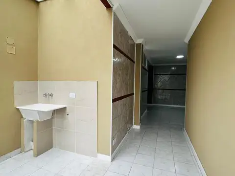 Depto Tipo Casa en Venta en Mataderos, USD 89.000