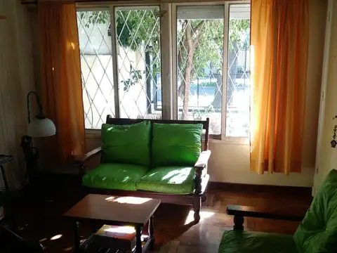 Casa en Alquiler en Ramos Mejia, $ 1.200.000