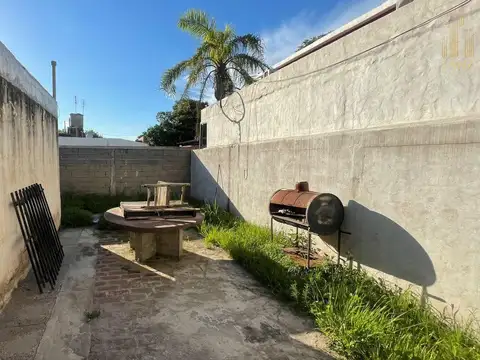 Casa 2 ambientes con 1 baño