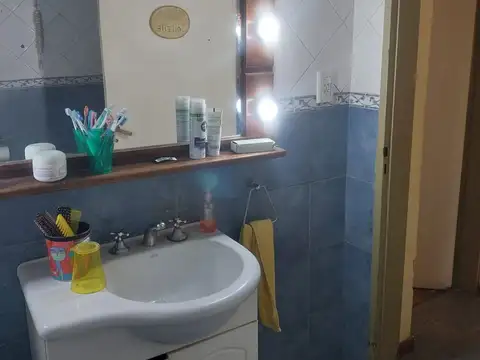 CASA EN VENTA CON PILETA EN PERGAMINO