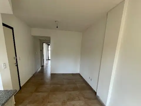 Departamento en alquiler de 2 Ambientes en Quilmes Centro 
