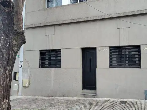 Alquiler local al frente, Flores