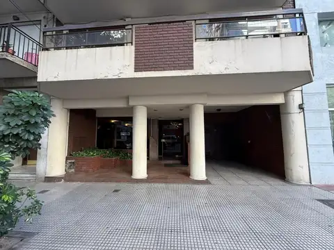 Avenida General Las Heras 2100, Piso 2