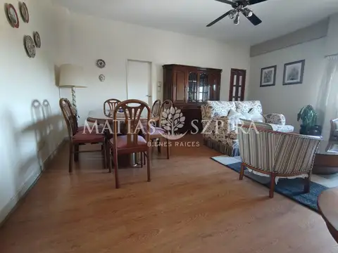Depto Tipo Casa en Venta 50 años