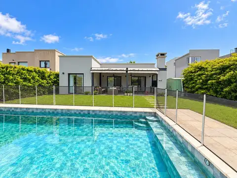 Venta Casa 5 ambientes en San Alfonso, Pilar del Este, Pilar