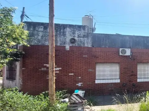 CASA S/LOTE 8.66X15.56 MTS A RECICLAR