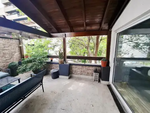 Casa en Alquiler con 1 cochera