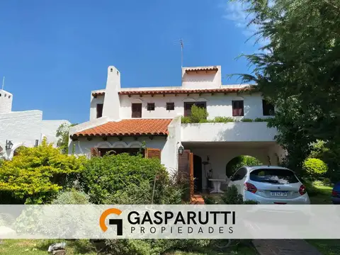 Casa en Venta en Aranjuez 4 Dormitorios!