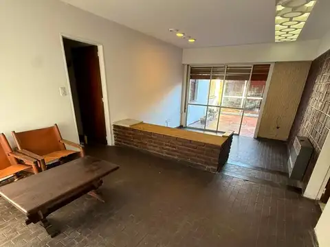 Casa en Alquiler con 2 cocheras