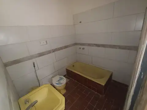 Depto Tipo Casa en Venta en Lomas de Zamora, USD 75.000