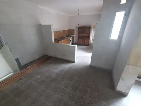 Depto Tipo Casa 5 ambientes con 1 baño