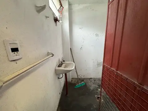 Galpon en Venta en Campana, USD 155.000