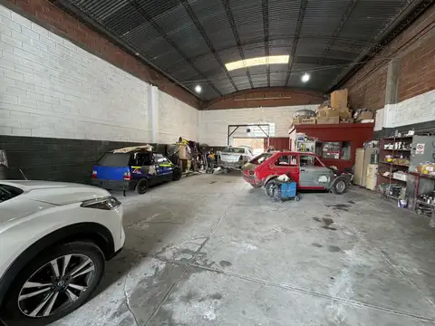 Galpon en Venta en Campana, USD 155.000