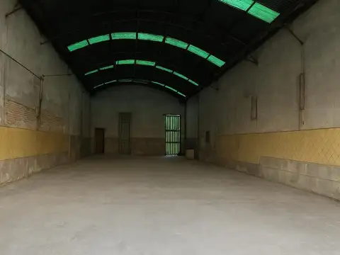 GALPON. AV. HIPOLITO YRIGOYEN. ESCALADA/BANFIELD