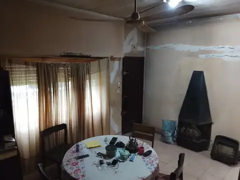 Depto Tipo Casa en Venta en Castelar Sur, USD 84.000