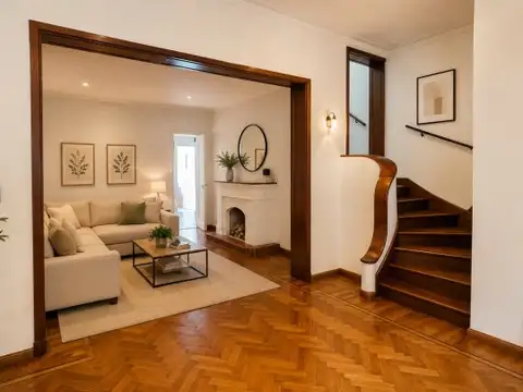 Casa de Estilo en Venta 4 dormitorios con cochera y parrillero - Centro