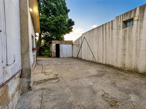 Casa 3 ambientes con 1 baño