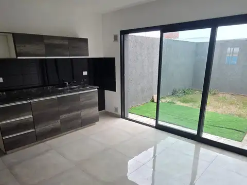 Avenida Armada Argentina 3900