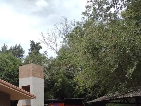 Hermosa propiedad en Villa La Rivera de 4 dormitorios