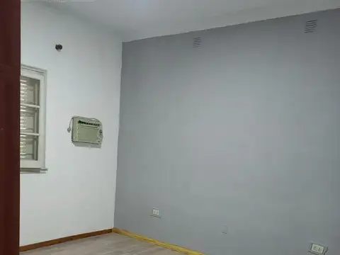 Depto Tipo Casa en Venta en Chilavert, USD 80.000