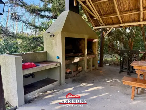 Casa 4 ambientes con 2 baños