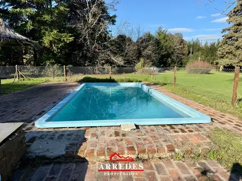 Casa en Venta con 3 cocheras