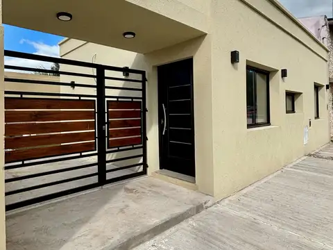 VENTA - CASA A ESTRENAR EN BARRIO VILLA JARDIN