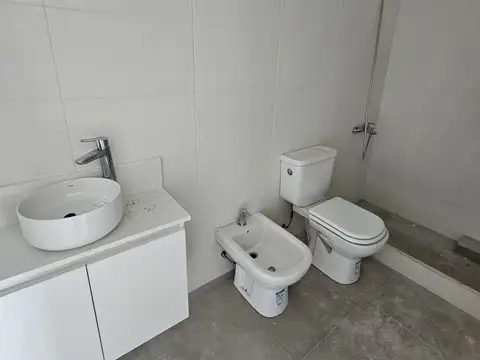 Local en Venta en Villa Adelina, USD 245.000