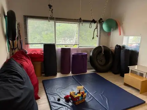 VENTA OFICINA MONOAMBIENTE EN BOULOGNE CON COCHERA