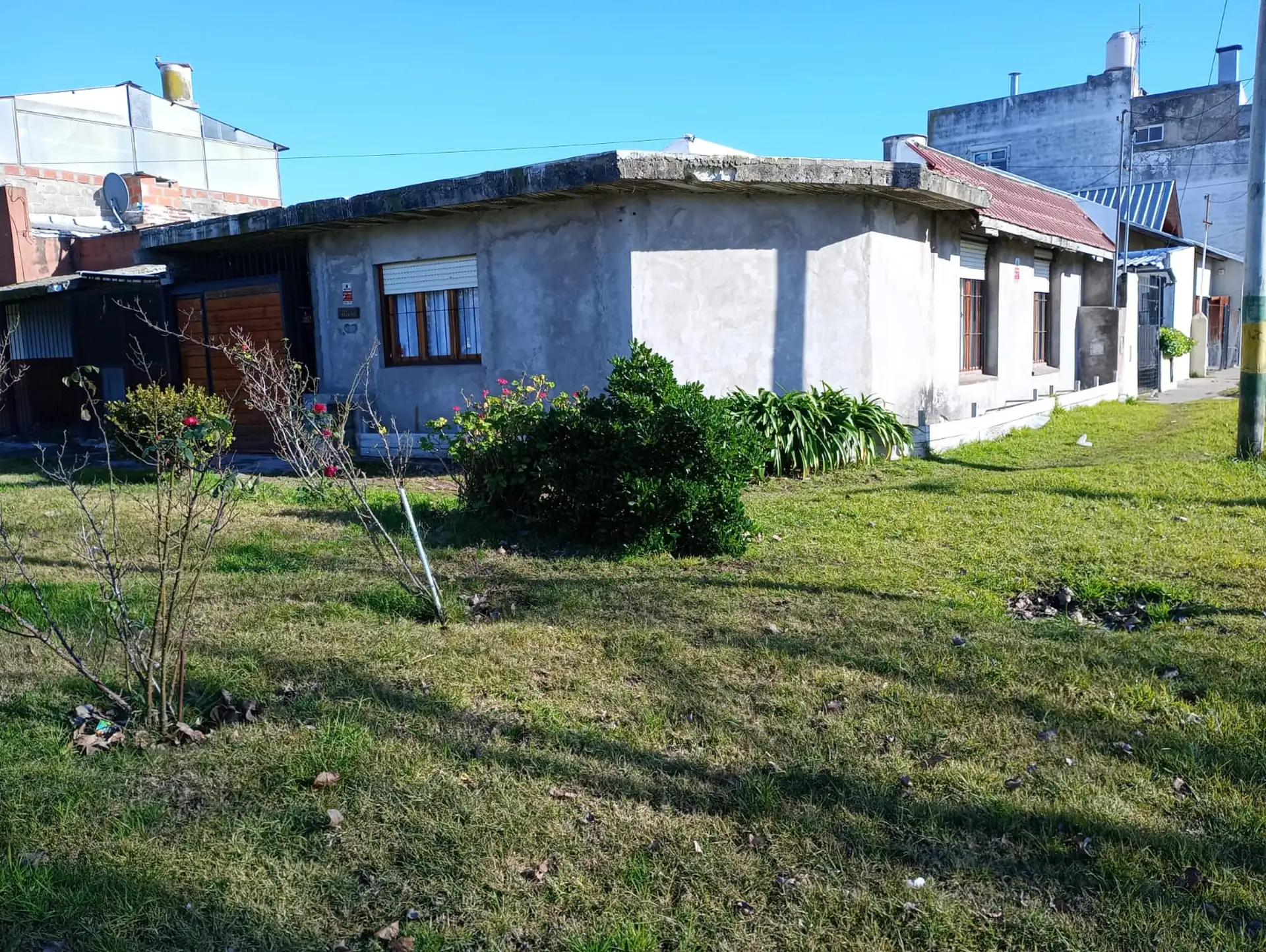 Casa de dos dormitorios en El Progreso, 60m² con cochera
