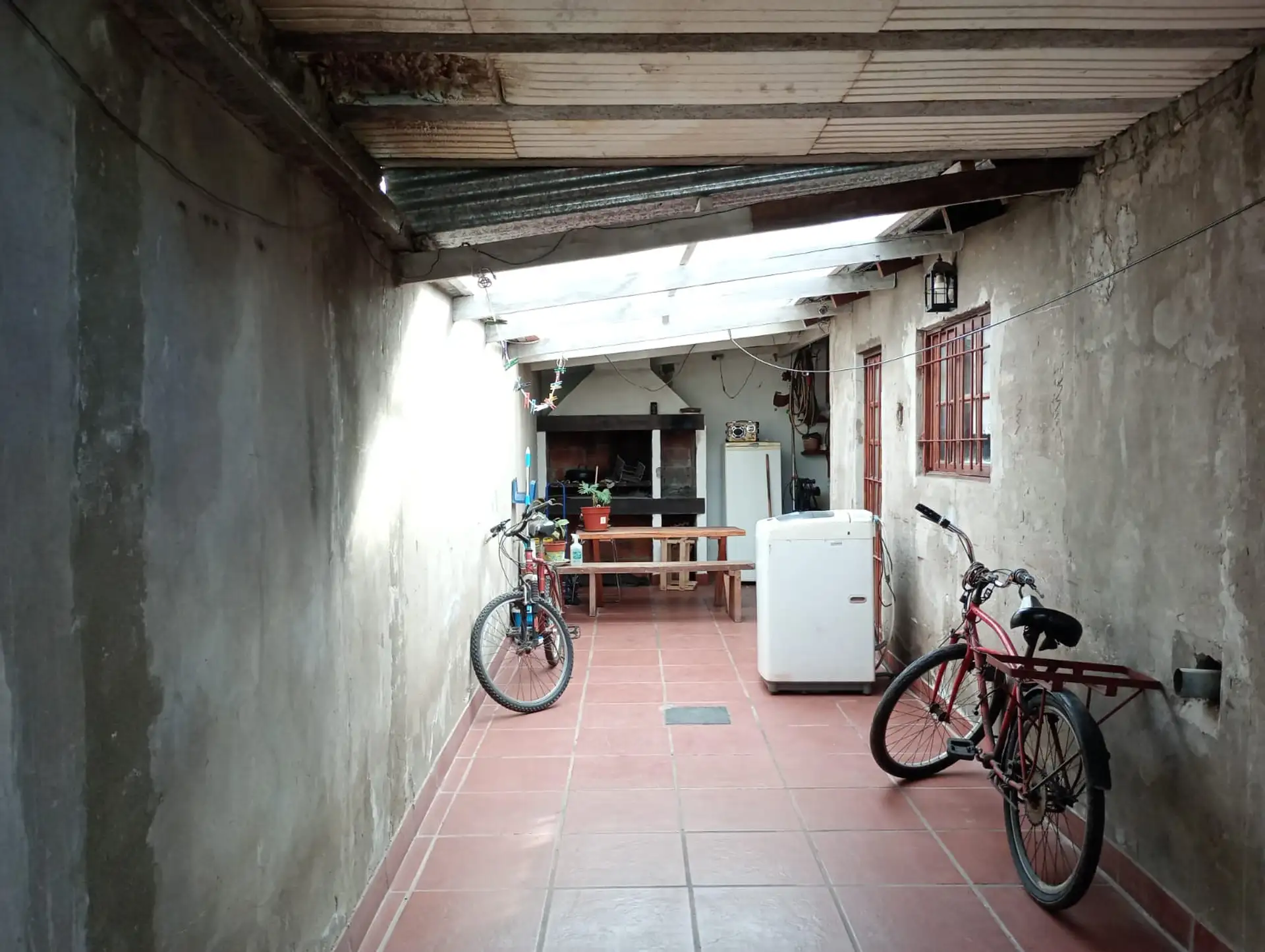Casa de dos dormitorios en El Progreso, 60m² con cochera