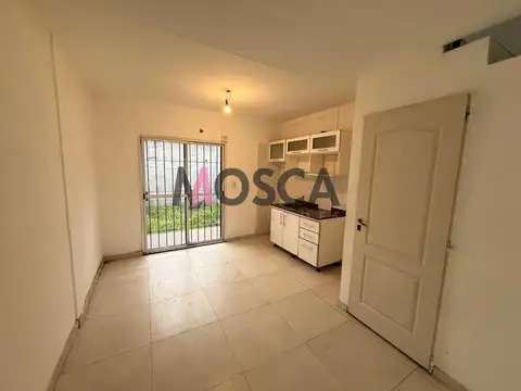 Casa en Alquiler con 1 cochera