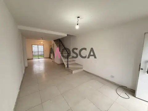 Casa en Alquiler en Paso del Rey, $ 700.000