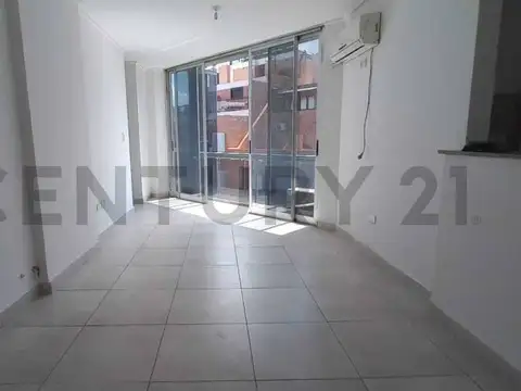 Av. Ambrosio Olmos 900, Piso 8