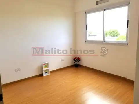 Venta Departamento 2 Ambientes con Balcón en Mataderos