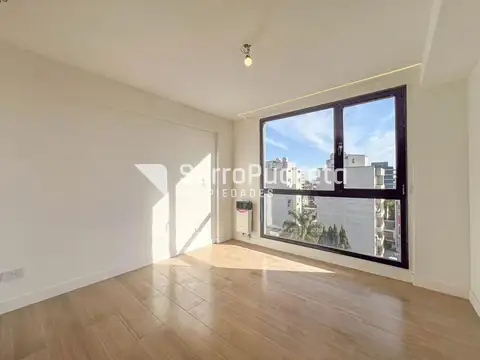 Venta departamento 3 ambientes en Moron centro (1°E)