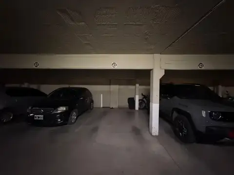 Cochera en Venta de 4  mts largo x 2  mts ancho