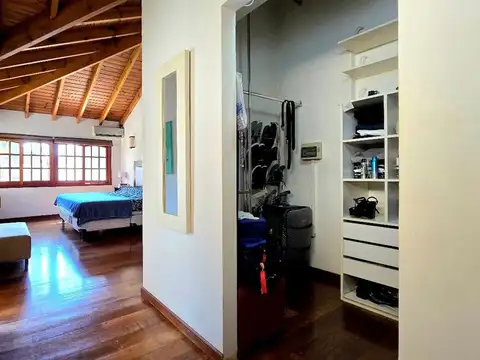 VENTA - CASA 5 AMB en OLIVOS