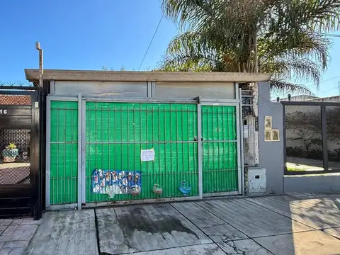 VENTA PH TIPO CASA 3 AMBIENTES COCHERA PARQUE QUILMES ESTE