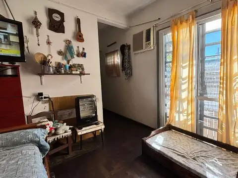 VENTA PH TIPO CASA 3 AMBIENTES COCHERA PARQUE QUILMES ESTE