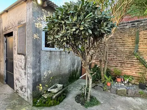 Depto Tipo Casa en Venta con 2 cocheras