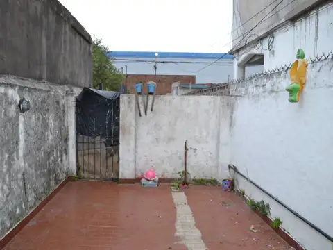 Depto Tipo Casa en Venta de 2 ambientes
