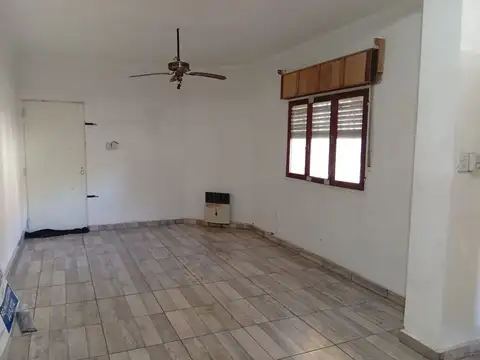 CASA EN VENTA CON COCHERA EN BELGRANO