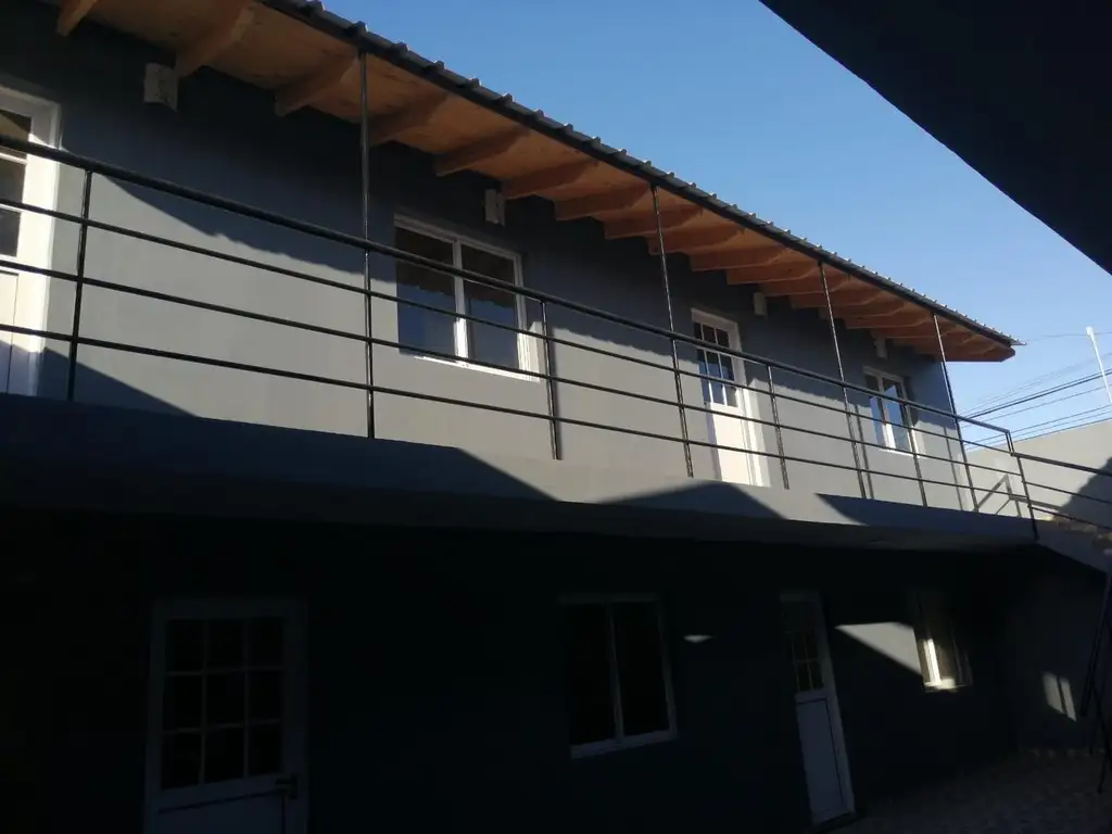 Complejo con 8 departamentos