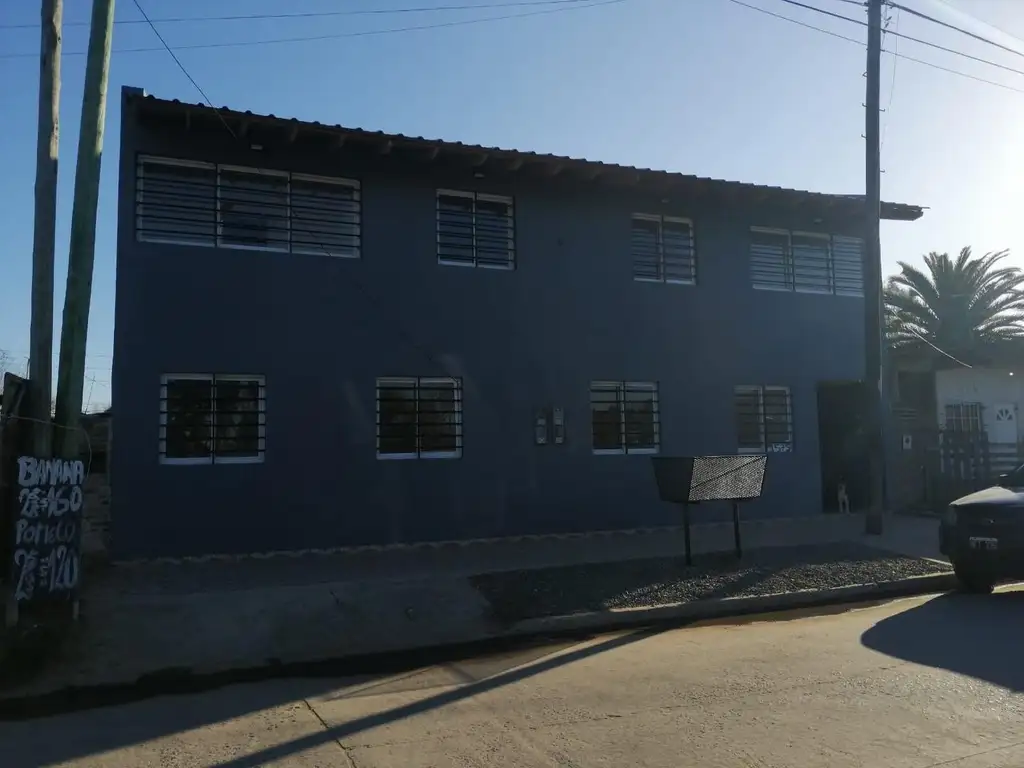 Complejo con 8 departamentos de 2 Dormitorios