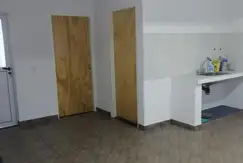 Complejo con 8 departamentos - Foto 14