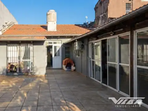 En Venta PH 3 amb.  PA  c/ terraza y quincho, independiente.  -  V. Martelli, V. Lopez