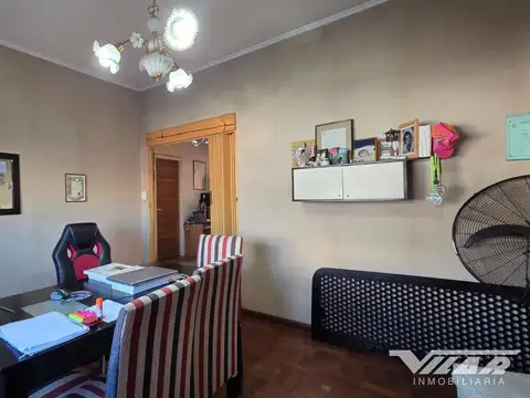 Depto Tipo Casa en Venta 40 años